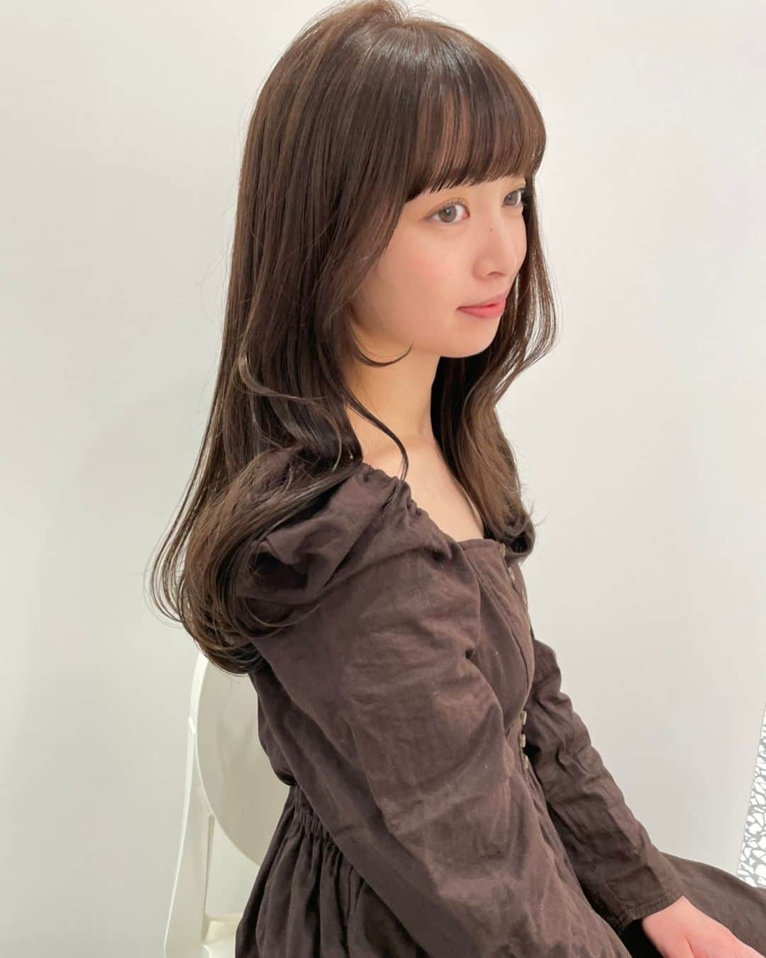 赤坂星南さんのインスタグラム写真 - (赤坂星南Instagram)「るんっ♪ な一枚📸 ・ ・ ・ #ニューヘアー#へーゼルグレージュ#髪色チェンジ#前髪さっぱり#視界良好#shima」11月26日 20時58分 - sena_akasaka