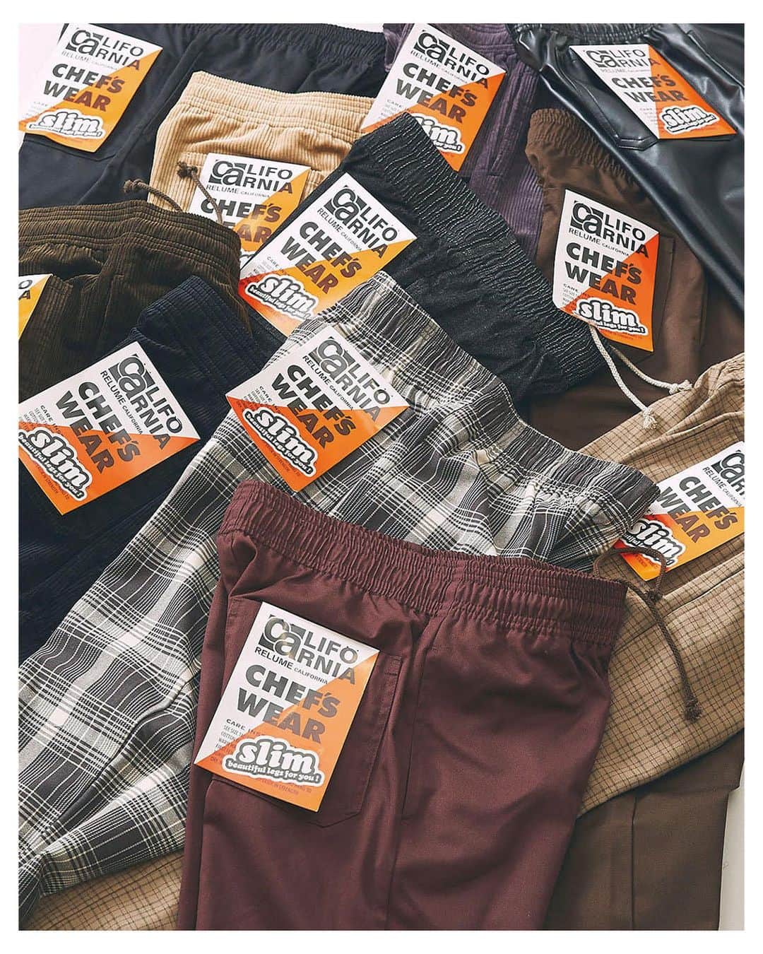 のインスタグラム：「RELUME CALIFORNIA﻿ ﻿ 【CHEF PANTS SLIM】﻿ ﻿ ﻿ JOURNAL STANDARD relumeの代名詞となった大ヒットシリーズから、スリムタイプの新作がリリース。﻿ ﻿ 本来は「コックパンツ」と呼ばれるワークウェアの一種を、豊富な素材、柄バリエーションで、現代のカジュアルウェアとして昇華した名作。﻿ ﻿ 11パターンの色、柄、素材から2本買いも考慮に値する。﻿ ﻿ ﻿ #chefpants﻿ #pants﻿ #cockpants﻿ #シェフパンツ﻿ #コックパンツ﻿ #スリムパンツ﻿ #relume_basic﻿ #relume_unisex﻿ #relume_casual﻿ #unisex﻿ #ユニセックス﻿ #journalstandardrelume﻿ #relume」