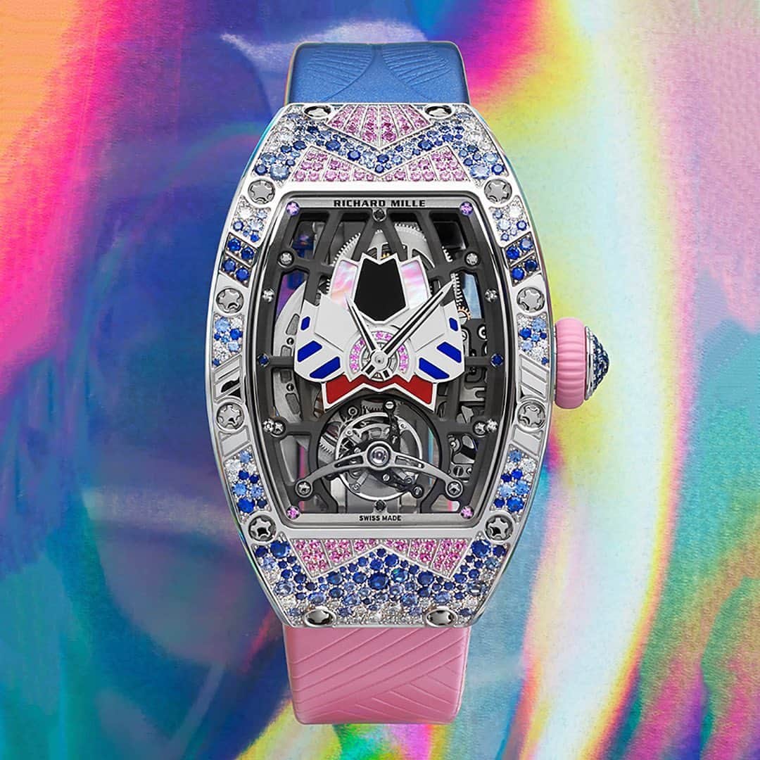 HYPEBEASTさんのインスタグラム写真 - (HYPEBEASTInstagram)「@hypebeaststyle: @richardmille has delivered a new stone-covered Talisman collection. Representing the Disco-era of the ’70s, the watches contain anywhere from 817 to 971 stones, measure at 52.20 x 34.40 x 12.50 mm in case size, and are powered by Richard Mille’s in-house caliber CRMT1 skeletonized automatic-winding tourbillon movement. Check them out via the link in bio. ⁠⠀ Photo: @lilaslequellec」11月26日 21時16分 - hypebeast