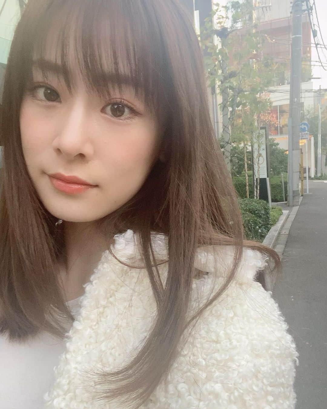 福岡みなみさんのインスタグラム写真 - (福岡みなみInstagram)「・  今日からTikTok更新始めます✨ 最近寒いからモコモコ着てお出かけ☺️ #tiktok  #毎日載せます #見てね」11月26日 21時21分 - fukuokaminami373