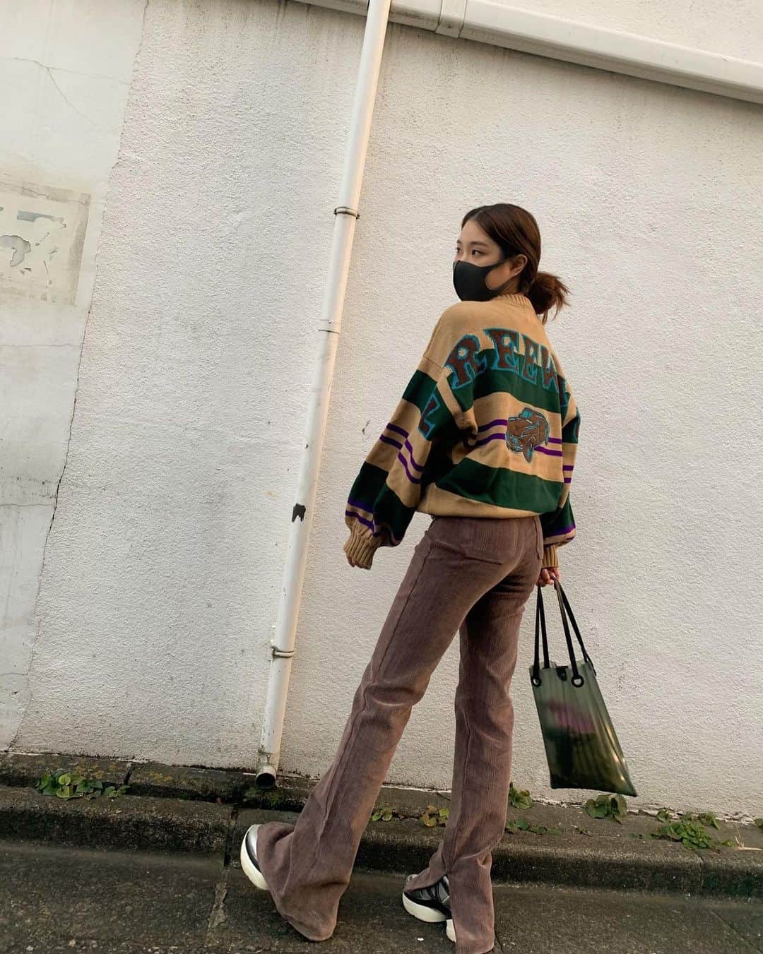 平野沙羅さんのインスタグラム写真 - (平野沙羅Instagram)「お昼はちょうどいいけど夜は寒くなってきたね  #ootd #fashion #sculptor #jouetie #casselini」11月26日 21時28分 - sara_hirano