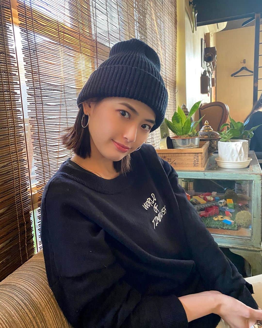 Lunaさんのインスタグラム写真 Lunainstagram 昨日の夜からニット帽かぶりたい気分でしたので ニット帽 ニット帽コーデ Fashion Fashiongram Ootd Ootdfashion Outfitoftheday ショートヘア ショートボブ ショートカット ショート女子 きりっ