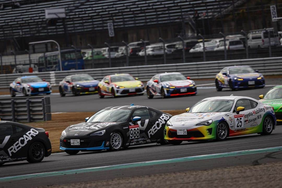 井口卓人さんのインスタグラム写真 - (井口卓人Instagram)「2020 GR 86/BRZ Race Round7 MOTEGI Photo.11月21−22日にツインリンクもてぎで開催された、86/BRZ Race第7戦の写真です。  今年は、RECARO Racing Teamに移籍をして1年目のシーズンでしたが、毎戦目標を作りチーム一緒に目標を達成するために取り組めました。新しいチャレンジは、自分にとって成長できる場所でした。  今年は、コロナでレース数も減り、大変なシーズンでしたが、チーム初優勝もプレゼントできて、シリーズランキングも5位に入る事が出来ました。 #SUBARU #BRZ #Recaro #RMS #BRIDGESTONE @recarojapan @masudakazuhisa_photographer」11月26日 21時55分 - takutoiguchi