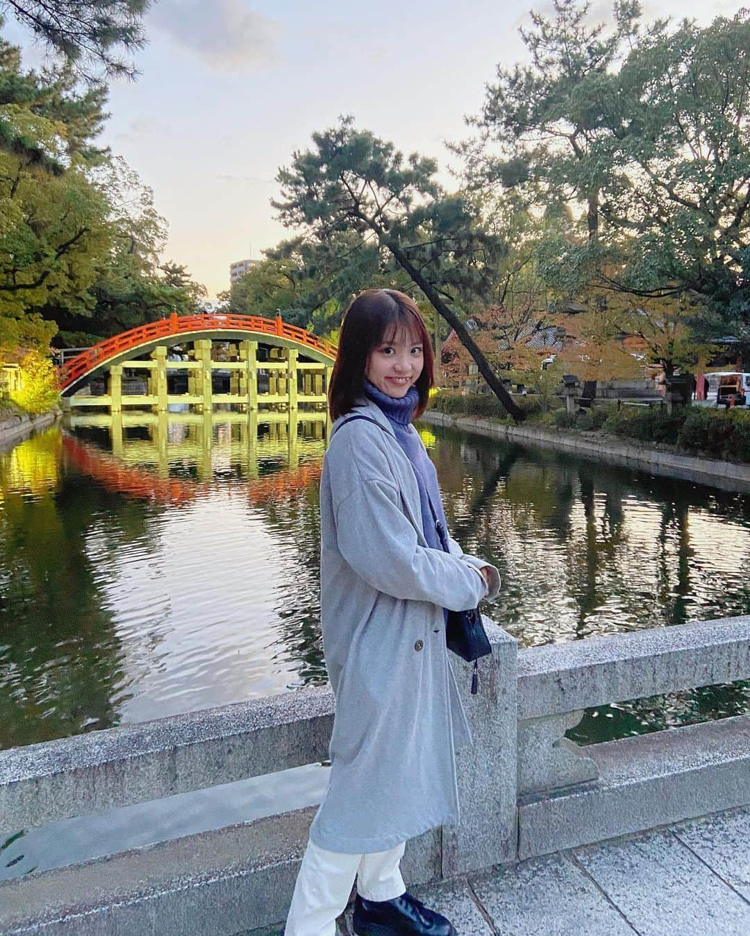 安藤令奈さんのインスタグラム写真 - (安藤令奈Instagram)「大阪旅行どこ行こう...ってなり向かった先は、住吉神社⛩ 梅田からすぐやったけど、社内は神聖な空気感でした！🌿 あと、四天王寺も、五重塔がカッコ良かった✨ 大阪旅行、困った時にはぜひ🍂 . . . #大阪旅行 #国内旅行 #旅行 #弾丸旅行 #trip #住吉神社」11月26日 22時06分 - mizucon2020_no4