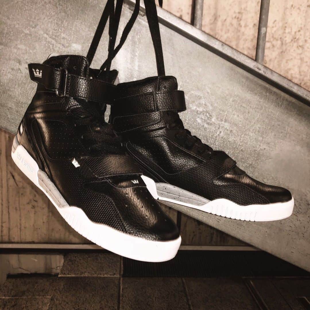 SUPRA TOKYOのインスタグラム：「. 【BREAKER】 . “BLACK LT GREY WHITE” Store & Online. . #suprafootweartokyo #sneaker  #breaker #black #grey #harajuku」