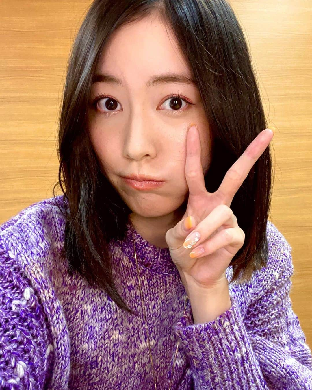 松井珠理奈さんのインスタグラム写真 - (松井珠理奈Instagram)「💋💋💋  #冬 #ニット #寒い  #風邪ひかないでね  #winter  #takecare  #珠理奈house  #登録してね❤️  #youtube #please  #subscribe  #jurina  #❄️  #⛄」11月26日 22時49分 - jurinamatsui3