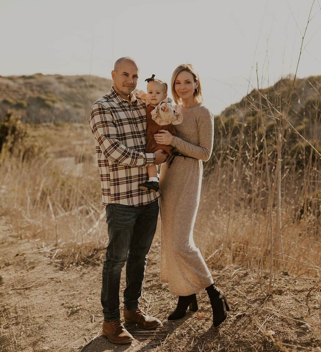 サマンサ・ドロークのインスタグラム：「So thankful, incredibly grateful and unbelievably blessed. Happy Thanksgiving from the Tomchik’s 🦃」