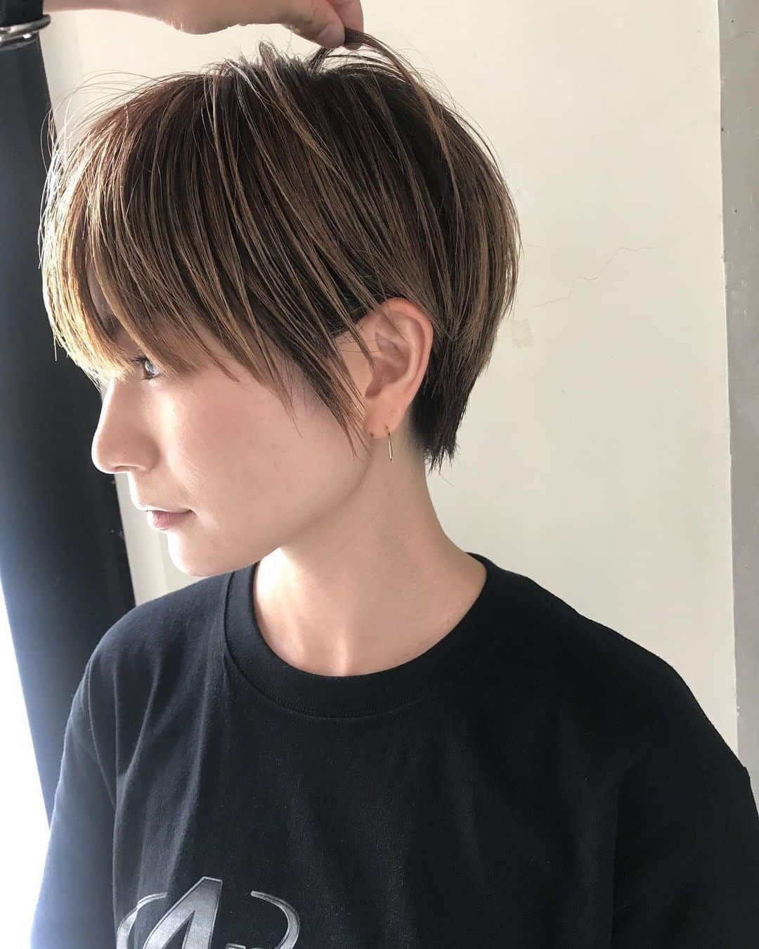 ショートヘアカタログ・紺野 善仙さんのインスタグラム写真 - (ショートヘアカタログ・紺野 善仙Instagram)「#ショートが似合う」11月26日 23時35分 - nori190