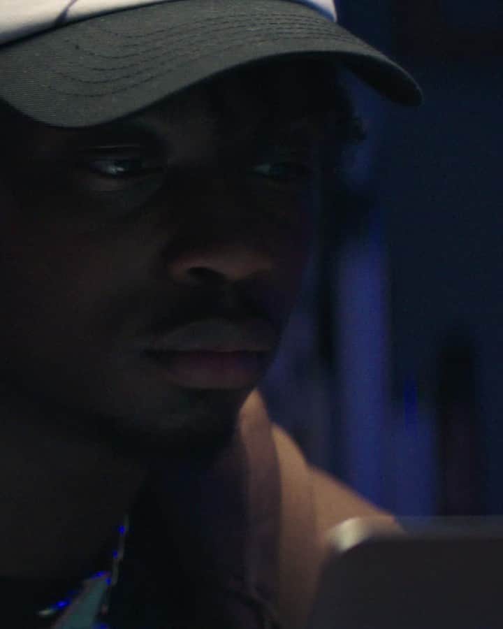 adidas Originalsのインスタグラム：「Oh lord, Jetson made another one! #SongsFromScratch featuring @OMBBloodbath, @AaronMay, and @JetsonMade. Listen to "My Dad's Fault" exclusively now on the adidas CONFIRMED app.」