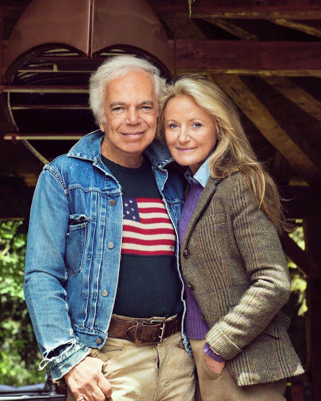 Polo Ralph Laurenさんのインスタグラム写真 - (Polo Ralph LaurenInstagram)「No matter where you are this holiday season, we remain together in spirit with our families and those who we love.   A portrait of Ralph Lauren, and his wife, Ricky Lauren, from the Ralph Lauren photo archive. Photographed by Pamela Hanson.  #HappyThanksgiving #PoloRalphLauren」11月27日 0時42分 - poloralphlauren