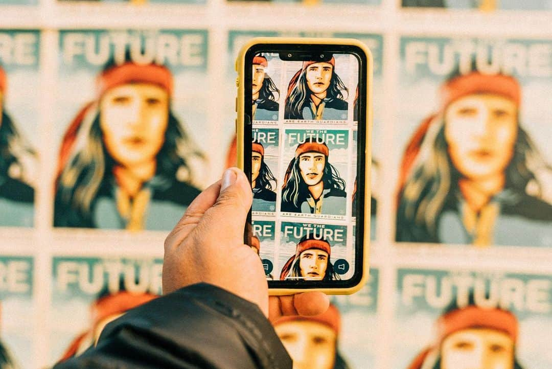 Shepard Faireyさんのインスタグラム写真 - (Shepard FaireyInstagram)「It’s very cool that the art I created of Indigenous movement leader @xiuhtezcatl is part of @amplifierart’s augmented reality app! Through this app, you can point your phone to any of Amplifier’s AR activated artwork and watch Xiuhtezcatl come to life as he talks about the work ahead of the youth in their fight for climate action and climate justice. If you’ve got some time off during this Thanksgiving holiday, please take some time to educate yourself about Indigenous history and how we can better serve Indigenous land through climate action.⁠⠀ ⁠⠀ Special thanks to Amplifier and @bemo_studio for featuring my art and creating this app for this powerful project. Download the #AmplifierAR app through the link in my bio!⁠⠀ -Shepard⁠⠀ ⁠⠀ Photos: @josue_foto & Michael Hurst」11月27日 0時44分 - obeygiant