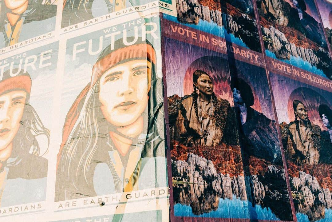 Shepard Faireyさんのインスタグラム写真 - (Shepard FaireyInstagram)「It’s very cool that the art I created of Indigenous movement leader @xiuhtezcatl is part of @amplifierart’s augmented reality app! Through this app, you can point your phone to any of Amplifier’s AR activated artwork and watch Xiuhtezcatl come to life as he talks about the work ahead of the youth in their fight for climate action and climate justice. If you’ve got some time off during this Thanksgiving holiday, please take some time to educate yourself about Indigenous history and how we can better serve Indigenous land through climate action.⁠⠀ ⁠⠀ Special thanks to Amplifier and @bemo_studio for featuring my art and creating this app for this powerful project. Download the #AmplifierAR app through the link in my bio!⁠⠀ -Shepard⁠⠀ ⁠⠀ Photos: @josue_foto & Michael Hurst」11月27日 0時44分 - obeygiant