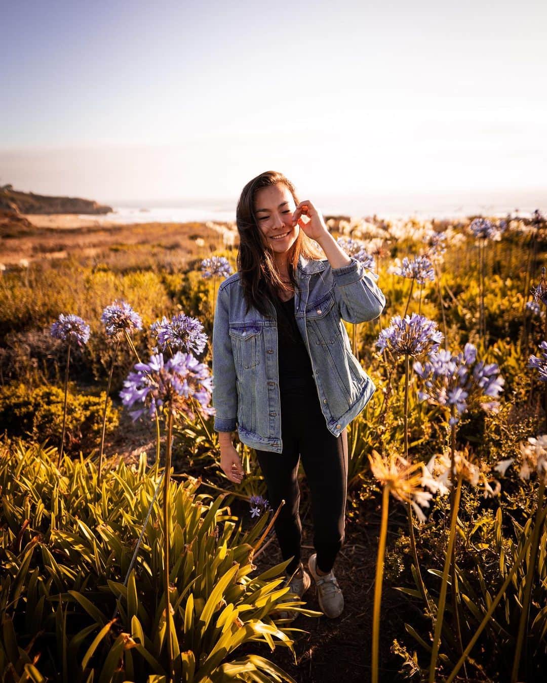 のインスタグラム：「Every year on thanksgiving, I try to ask as many people as possible what they are thankful for. Some things like friends and family remain the same. But now more than ever, our environment and situations seem to influence our answers... so please comment: what are you thankful for this year?」
