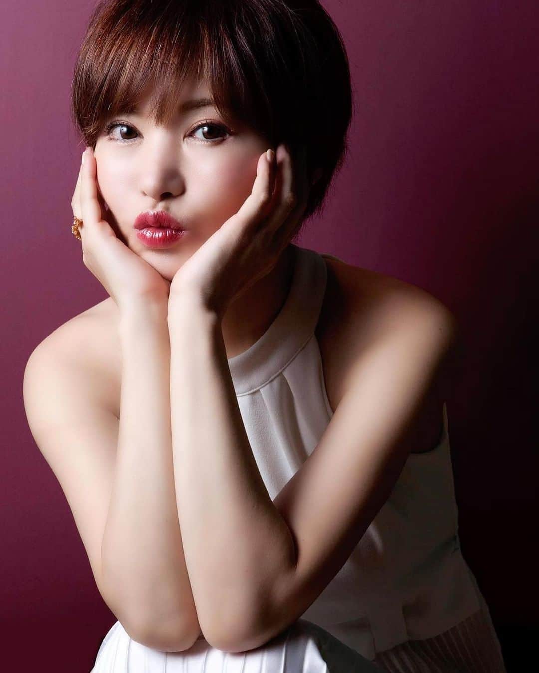 里美ゆりあのインスタグラム：「ぷっぷくぷ〜💗  #お肉 #おはよう #goodmorning  #photography  #photo #model #yuriasatomi  #里美ゆりあ」