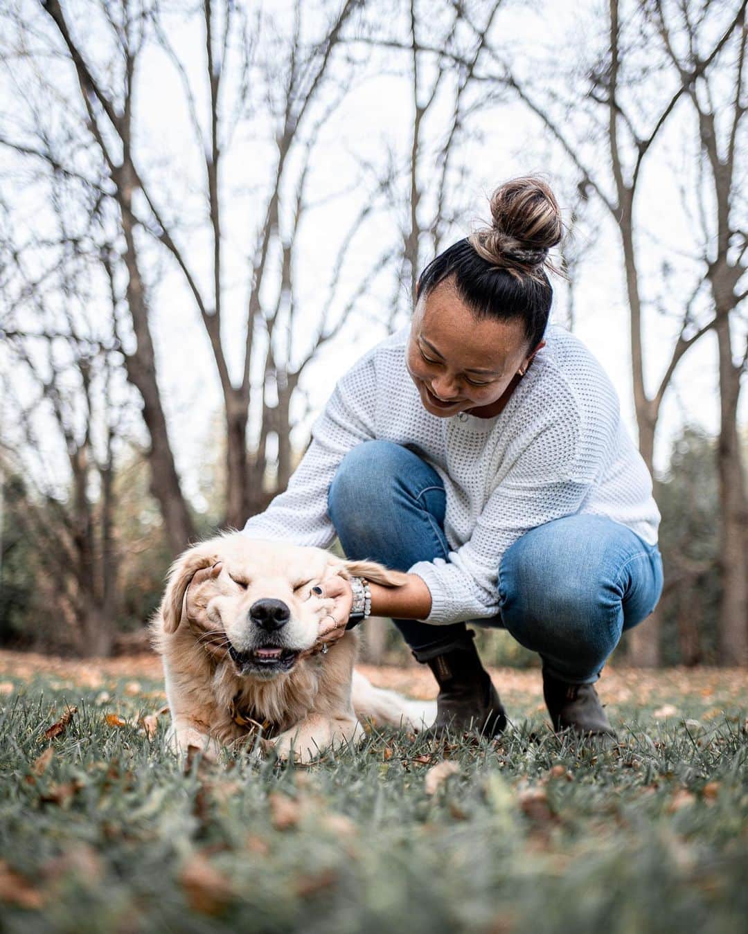 Explore Canadaのインスタグラム：「Hi fellow explorers! My name is Kat and I am a dog mom of two (@eastonofthewild and @growingupmakita). I teach kindergarten and enjoy adventuring the outdoors with my fur babies while documenting our explorations through photography.⁠⠀ ⁠⠀ Since I was 3, Canada has been my home. I was born in Australia but grew up out west in BC and ended up settling down in Ontario. Growing up traveling, I always thought that Canada was big cities with these amazing landmarks - and as that is still true, bringing Easton home also brought me a little closer to nature in Ontario. And man, does Ontario do nature right!⁠⠀ ⁠⠀ Having Easton in my life made me want to travel a little closer to home. I wanted to give Easton the best life I could, so I began to find ways to travel with him. And honestly, there was no better way to travel with a dog than road tripping throughout Canada. We started to explore smaller towns with hidden gems as well as the bigger ‘must see’ places. Long drives throughout Ontario for a day trip became the norm quite quickly. And every now and then, we would take the time to road trip out west to see family and friends.⁠⠀ ⁠⠀ I began to love road tripping with Easton because I could tell that he loved it as much as I did. I began to appreciate the nature that was surrounding me every day (local trails close to home and friend’s properties around Ontario). I quickly came to realize that I don’t have to go far to explore. Everything I ever wanted for my pups and I was all close to home; in my backyard so to speak.⁠⠀ ⁠⠀ Although I have traveled the country, Ontario has everything you need to soothe your soul; forests, lakes, and beaches. This is why I have chosen Ontario to be our home base.⁠⠀ ⁠⠀ Welcome to the place I call home. I think you should come and explore with us. You won’t be disappointed.⁠⠀ ⁠⠀ 📷: @eastonofthewild, @growingupmakita⠀⁠⠀⁠⠀ 📍: @ontariotravel⁠⠀ ⁠⠀⁠⠀⁠⠀ #DiscoverOntario⁠」