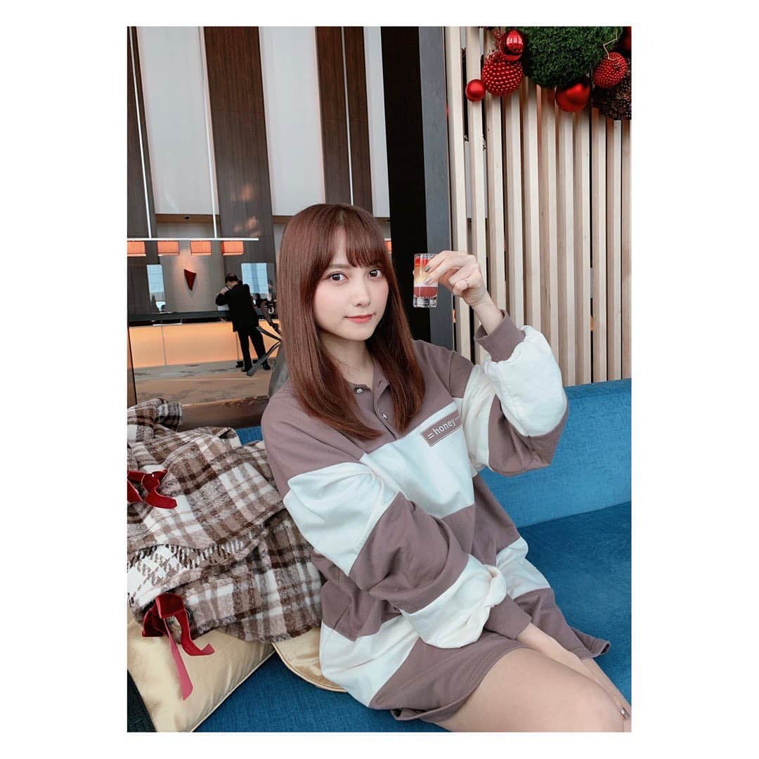 のインスタグラム：「あふたぬんてぃした  #桃月なしこ #なしこたそ #アフタヌーンティー #コンラッド東京 #コンラッド東京アフタヌーンティー #トゥエンティエイト」