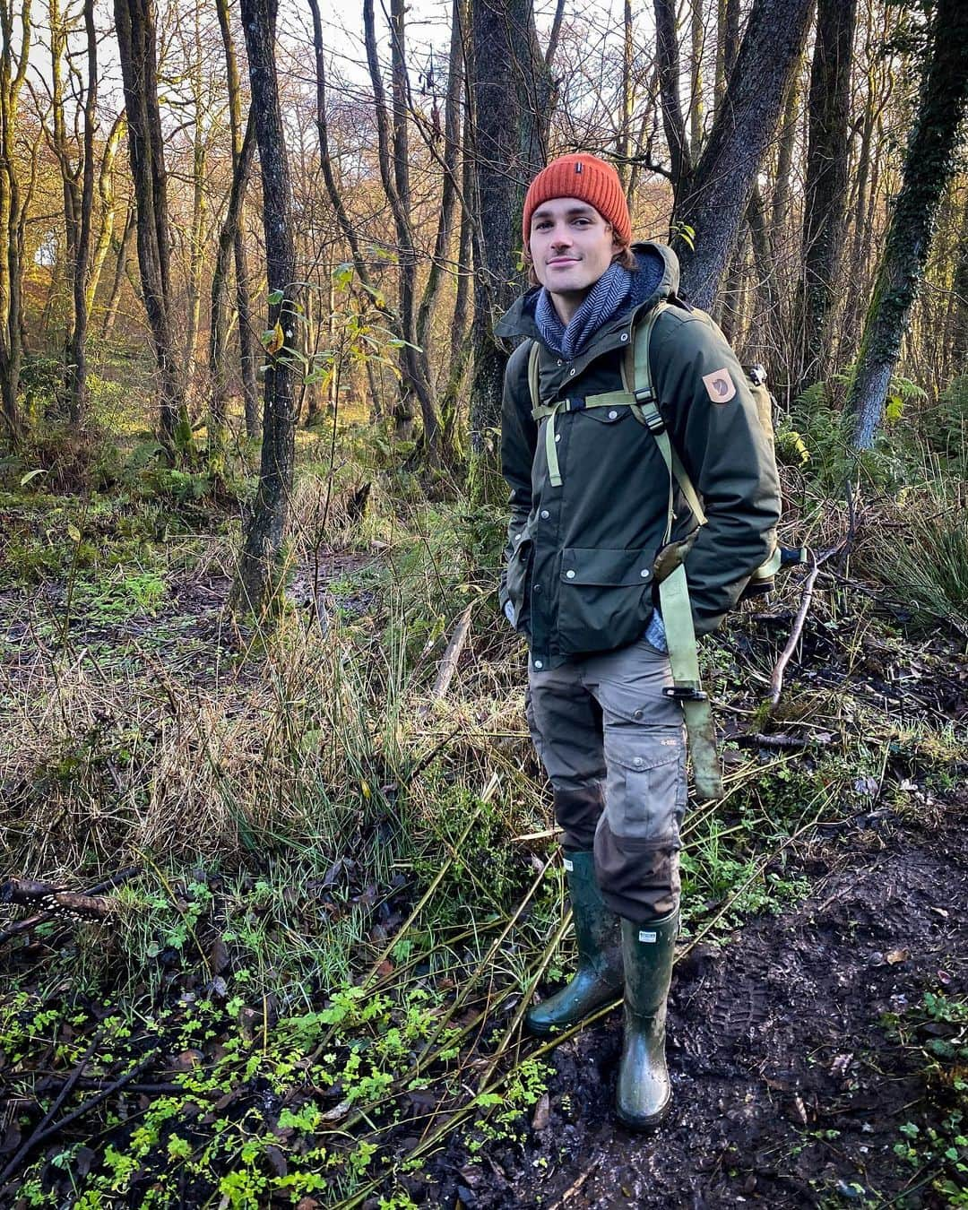 Jackson Harriesのインスタグラム：「I could get used to this outdoor life.🌲 Just finished the final day shooting for @bbcearth and @cbbc. 🎥 Across the last two weeks i've travelled up and down the UK speaking with conservationists, farmers and landowners about the potential of rewilding. I've filmed red squirrels, wildcats, pine marten and beavers - all species that have been pushed to the brink of extinction. It fills me with hope to see the speed at which nature bounces back if we give it the chance, and it’s a reminder that the solutions we’re looking for are (quite literally) under our feet - in my case under a big old pair of wellies. 😊」