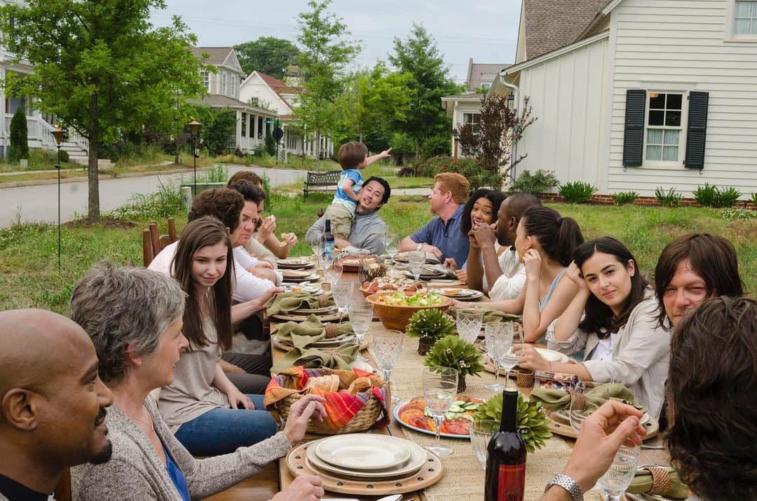 The Walking Deadのインスタグラム：「Happy thanksgiving everyone! How will you be spending the day?  . . . #TheWalkingDead #WalkingDead #TWD」