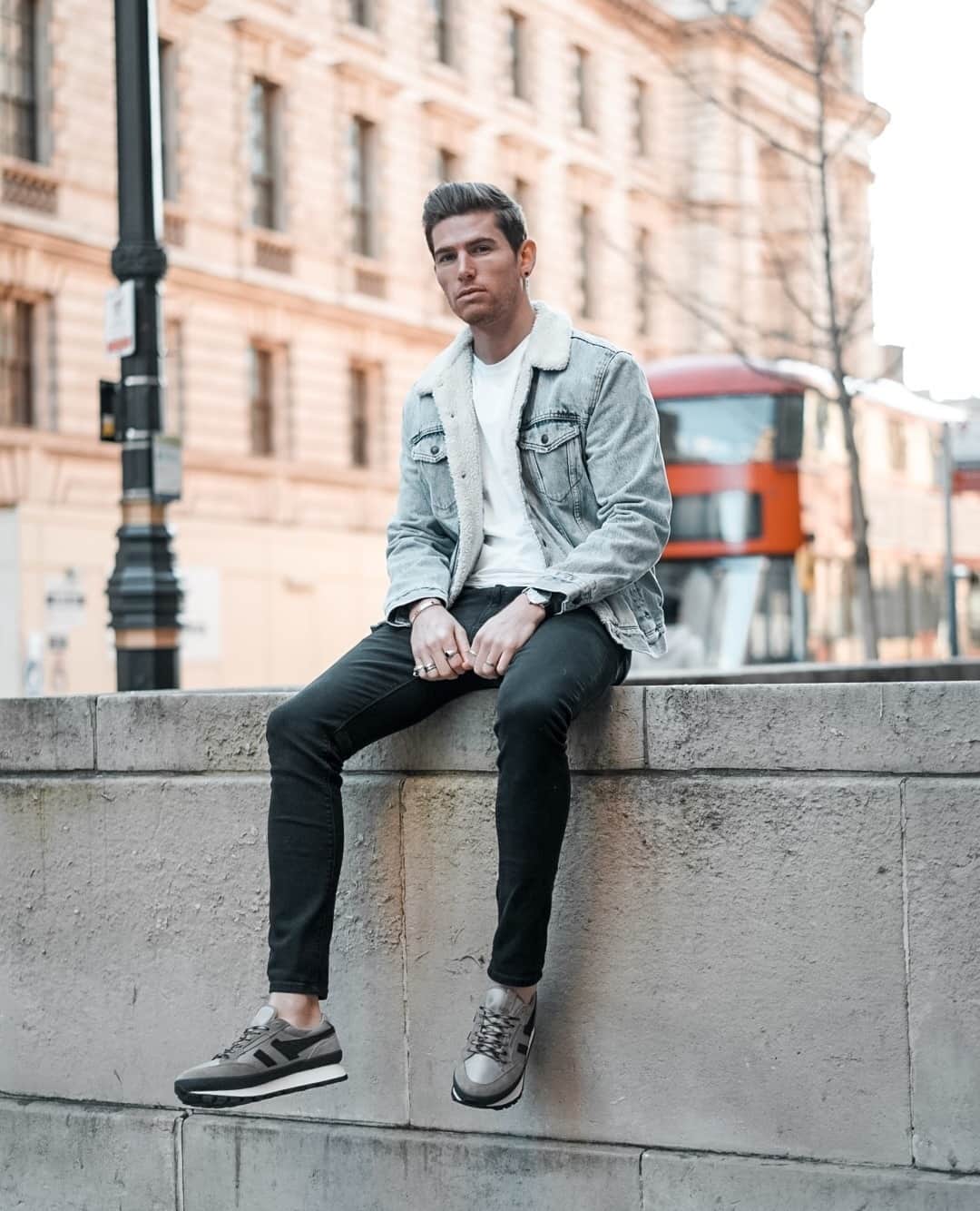 ゴーラのインスタグラム：「Water resistant sneaks?  Yes they do exist; Alpine Low is just one of a number of options in our current collection 💦⁠ ⁠ #regram⁠ 📸 @finnerz.uk」