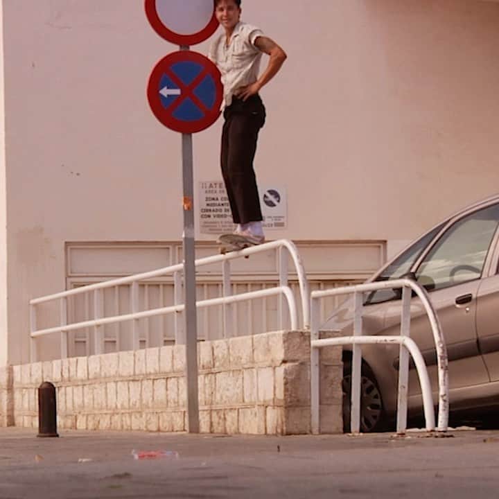 スラッシャーのインスタグラム：「🌈🌈 @berlehaggard hittin double rainbows in @vansskate’s ‘Alright, OK’ video. Now playing on ThrasherMagazine.com 📡」