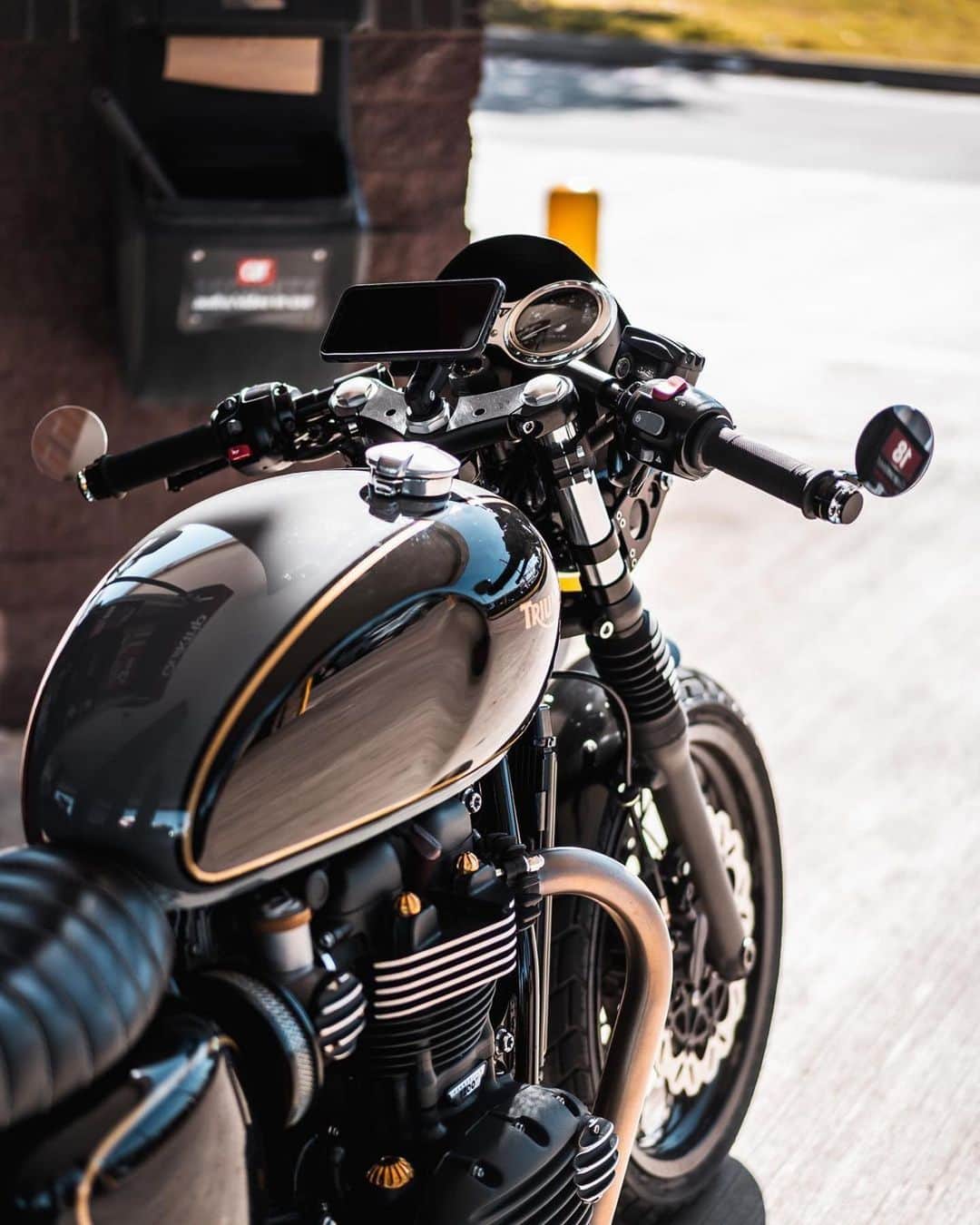 epidemic_motorsさんのインスタグラム写真 - (epidemic_motorsInstagram)「Fueled up and ready for the weekend ⛽️ @kn1ckster  : : : #triumph #triumphbonneville #bonneville #triumphmotorcycles #t120 #t120black #fortheride #caferacer #caferacergram #triumphamerica #triumphnation #instamotogallery #caferacerstyle #bikersofinstagram #motorcyclegear #motophotography #motolifestyle #bikelife #throttlesociety #instamoto #motoculture #modernclassic #caferacerporn #caferacerofinstagram #caferacerworld #getoutandexplore #cafesofinsta #bratbike #bratstyle #motosofinstagram」11月27日 5時15分 - epidemic_motors