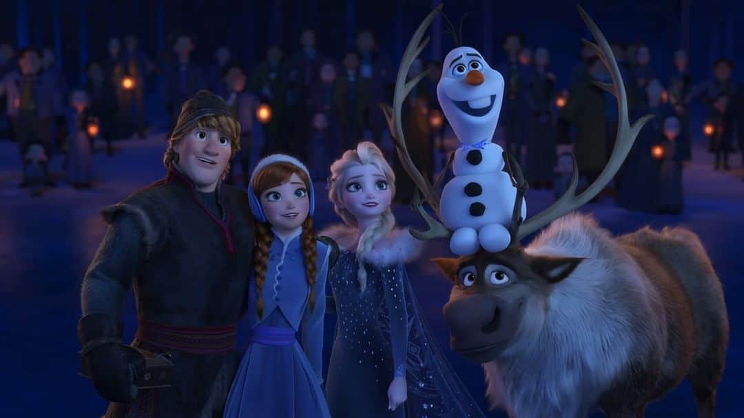 アメリカン・ブロードキャスティング・カンパニーのインスタグラム：「Get in the holiday spirit tonight before #DisneyHolidayCelebration by kicking it off with #OlafsFrozenAdventure and #ToyStoryThatTimeForgot, starting at 8|7c!」