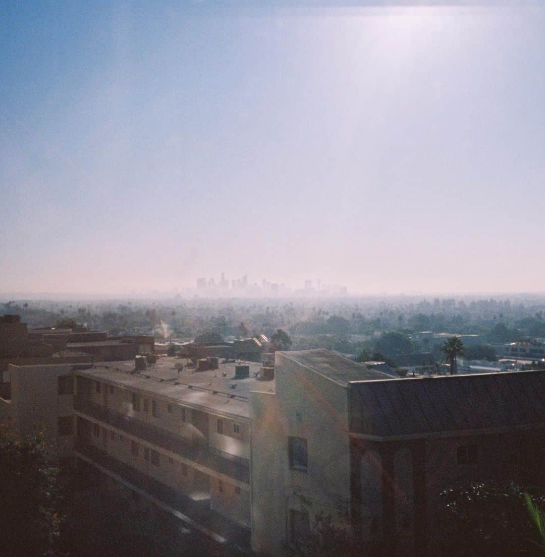 Fred Segalさんのインスタグラム写真 - (Fred SegalInstagram)「The view from FS Sunset gets us every time 😍  Feeling grateful to call Los Angeles our home. Happy Thanksgiving from all of us at Fred Segal! ❤️  📷: @erikjrojas @ginger_q_   #losangeles #sunsetblvd #fredsegal #downtownla #thanksgiving」11月27日 7時10分 - fredsegal