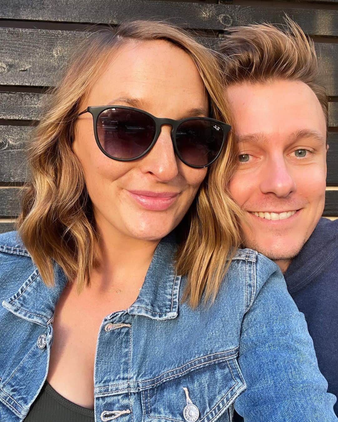 Gaby Dalkinのインスタグラム：「2020 has been weird but I’m so thankful for @whatsthomaseating, this entire WGC community (LOVE YOU GUYS), my incredible fam, friends that are like family and whats to come next year!! Last thanksgiving as a family of 2! 🍁」