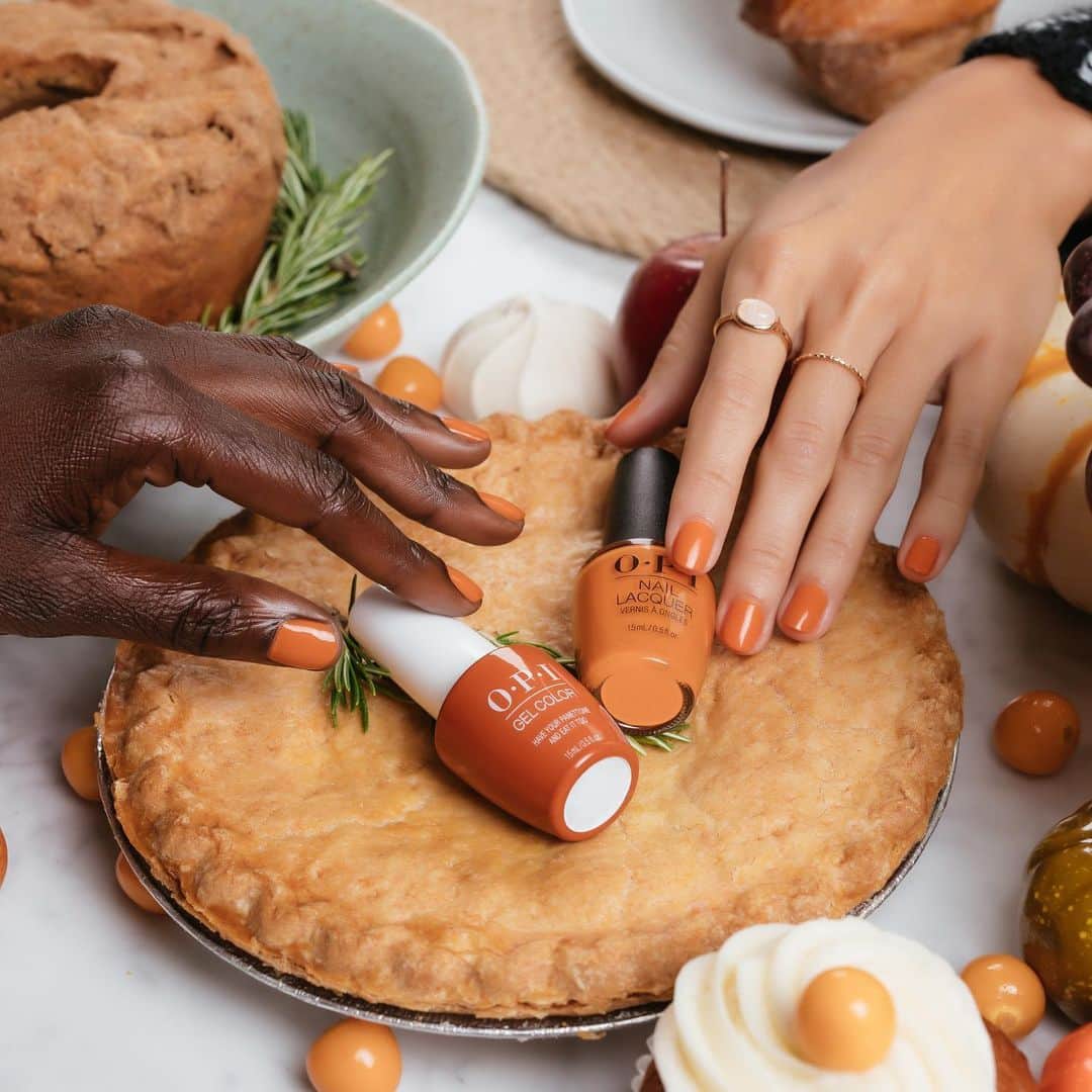 OPIさんのインスタグラム写真 - (OPIInstagram)「Time to gather and reflect. 🧡 May your day be filled with family, friends, sweets and #PrettyNails.   Shade: #HaveYourPanettoneAndEatItToo  #ColorIsTheAnswer #OPIMuseOfMilan #HappyThanksgiving #OrangeNails #OrangeMani #ThanksgivingMani #DIYNails #HolidayMani #NailTrends #HolidayNails #HolidayNailInspo #ThanksgivingNailInspo #NeutralNails #NeutralMani #NailsOfInstagram #NailsOnPoint」11月27日 9時38分 - opi