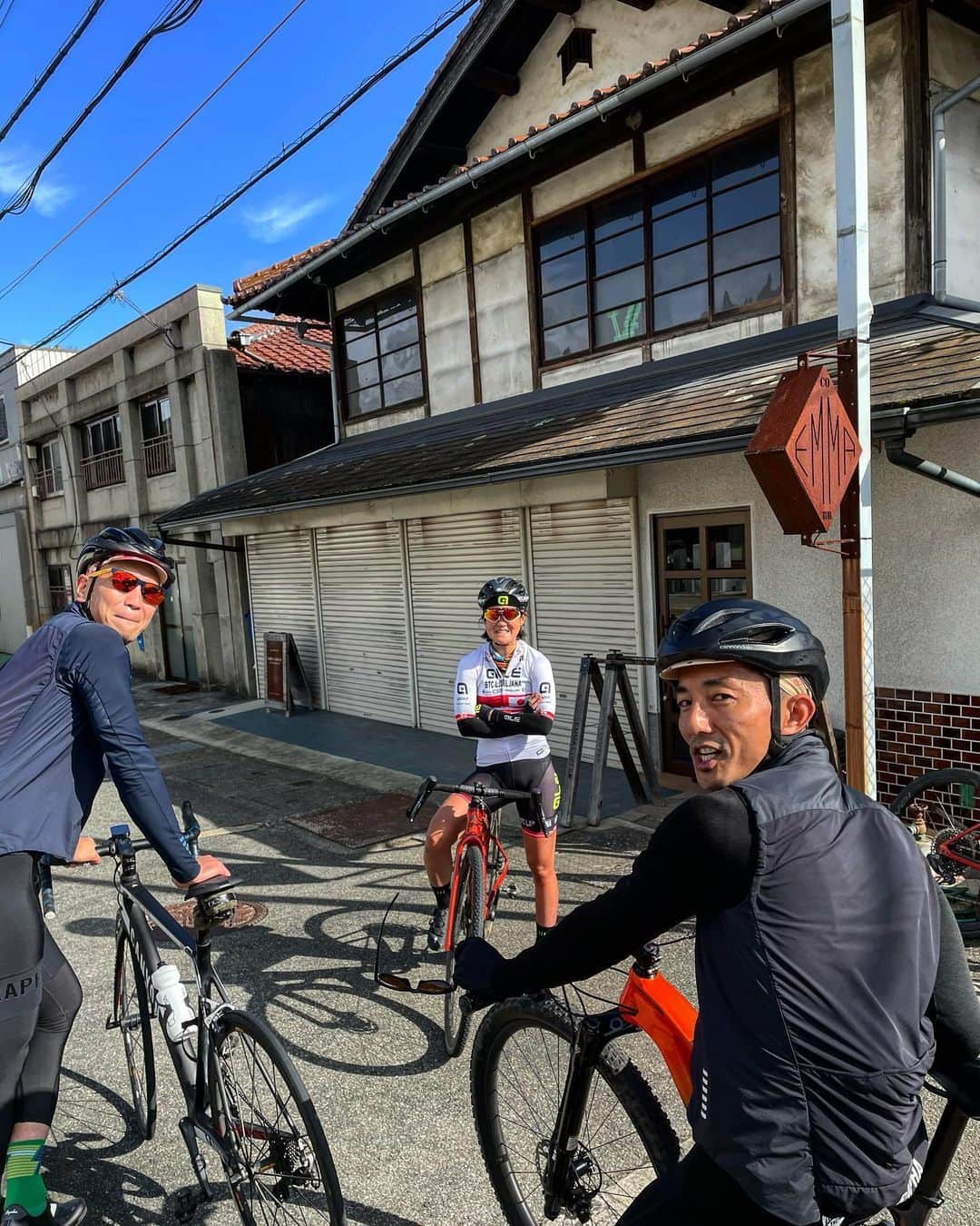 與那嶺恵理のグルメインスタ