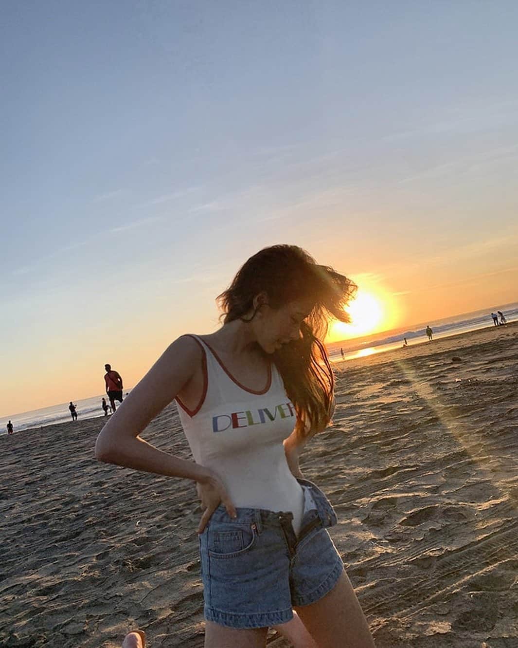 トキのインスタグラム：「웅 나 지금 발리🤍🤍   였음 좋게따...😑😑😑😑😑 코로나 가 가가가가가가ㅏ아가가ㅏ가 가버려」
