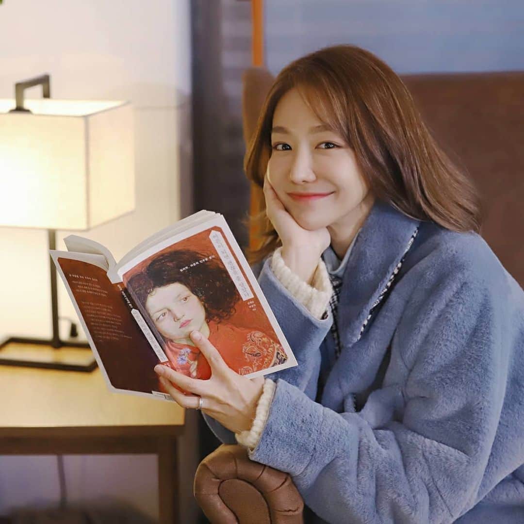 シン・ソユルのインスタグラム：「이번주 거꾸로 일기 📔🧨🎞💌」