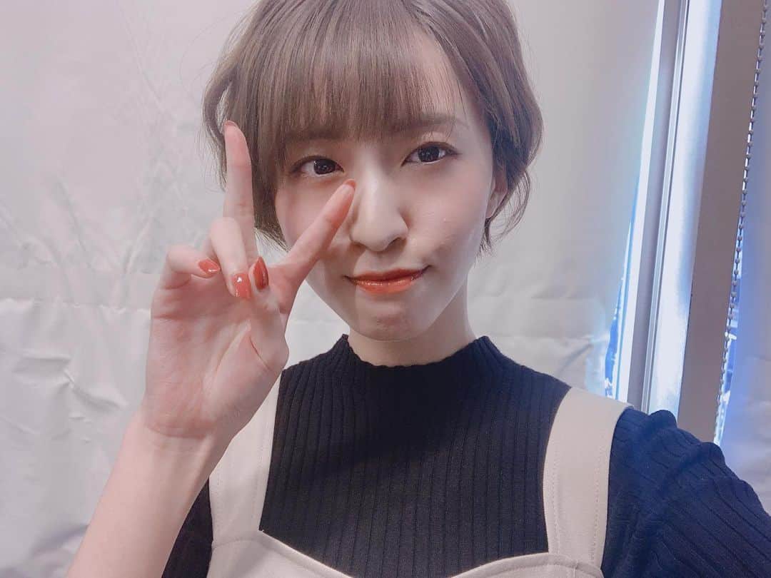 水谷彩咲のインスタグラム：「.﻿ ﻿ 最近は髪をほわっと巻くのにハマってます﻿ ﻿ #ミュージカルモンブラン﻿ ラスト通し稽古がんばるよ〜﻿ ﻿ ﻿ とうとうあと4日で本番﻿ ドキドキとワクワクが止まらない﻿ ﻿ 皆様のお越しを心よりお待ちしております」