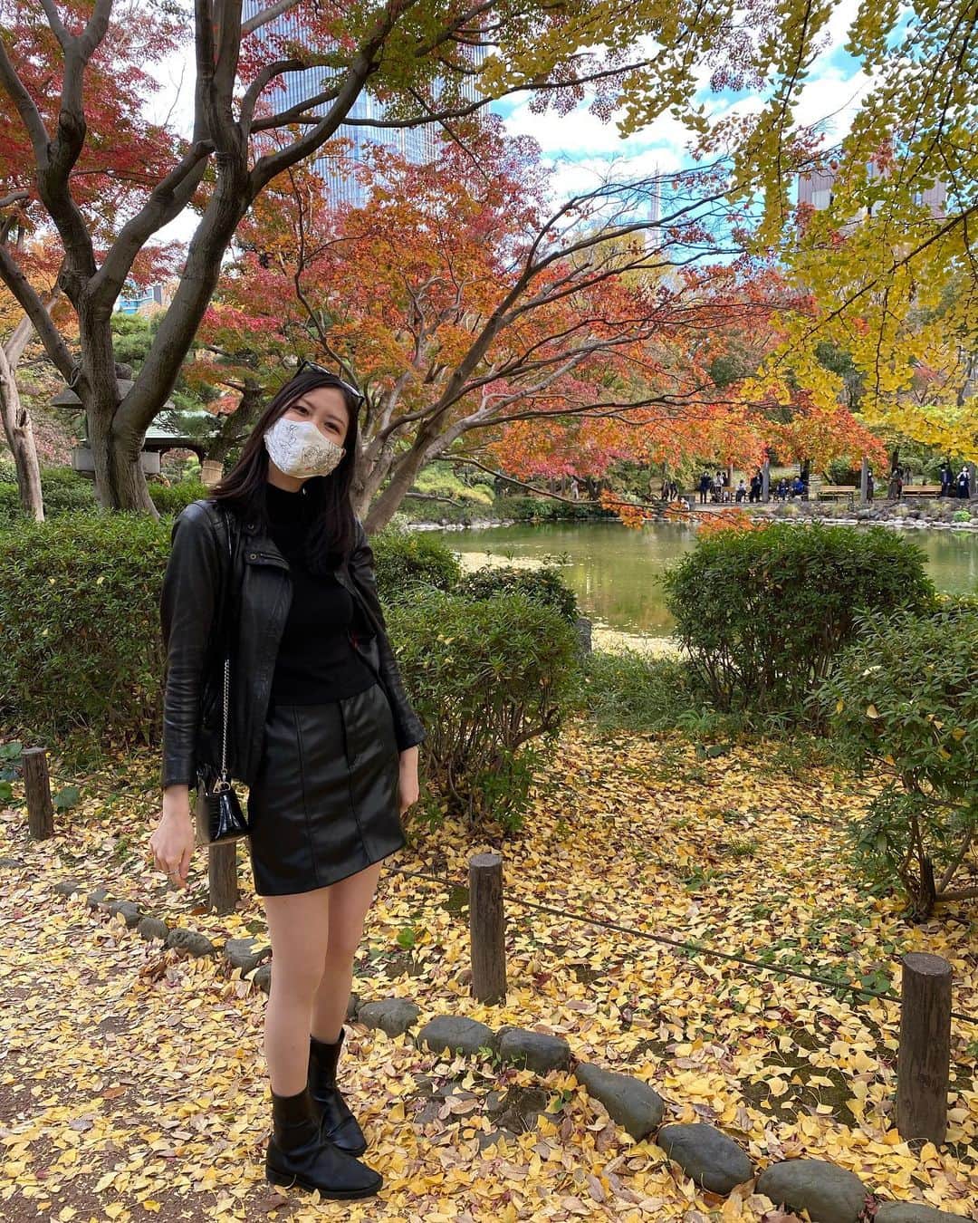 レンナ（RENNA）さんのインスタグラム写真 - (レンナ（RENNA）Instagram)「🍁💛 ギリギリ紅葉狩りできた🥰  #秋 #autumn #autunno #🍁 #🍂」11月27日 12時23分 - renna_tkmr