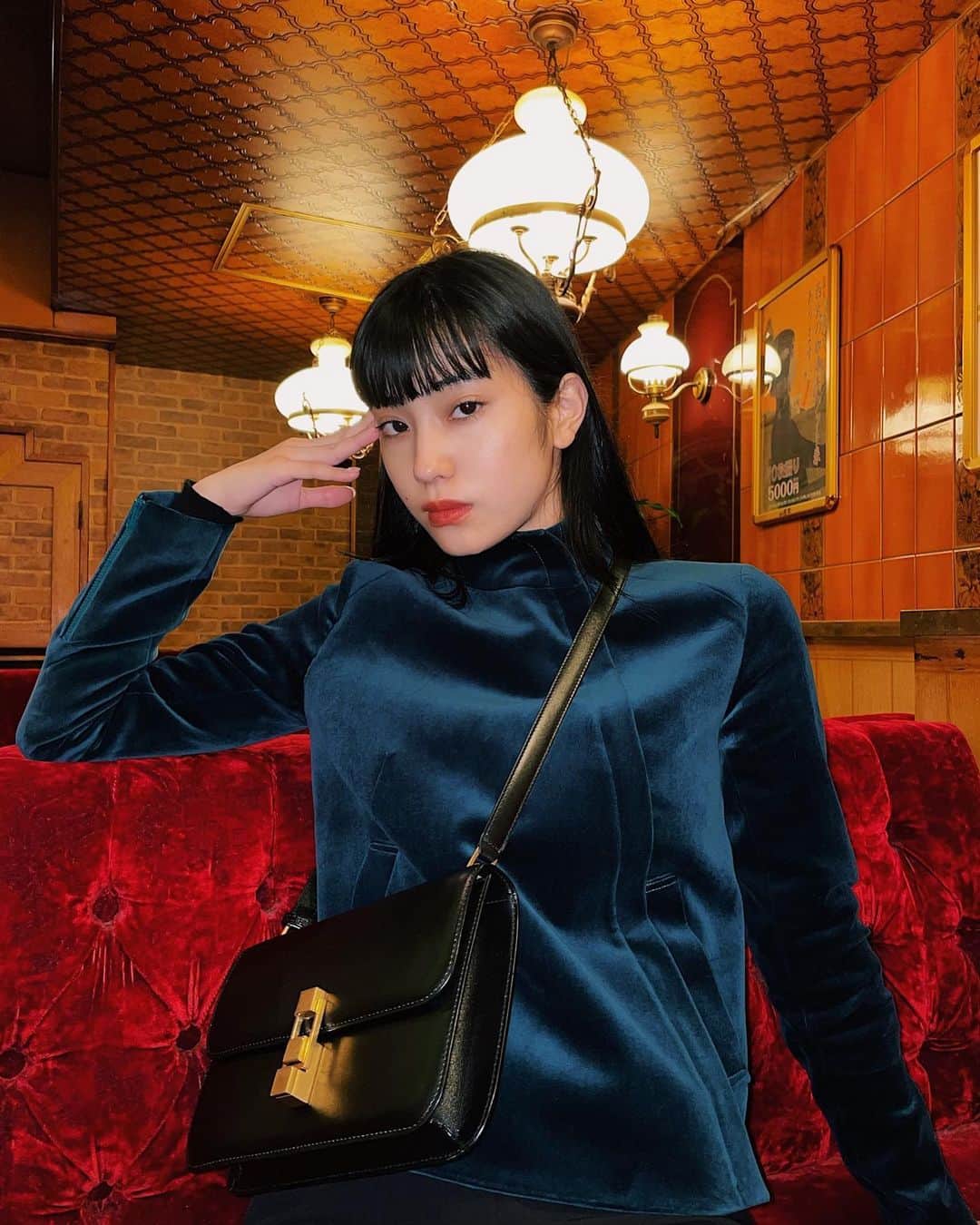 北澤舞悠（まゆちる）のインスタグラム：「お久しぶりです パッツンが復活しました✊🏻」
