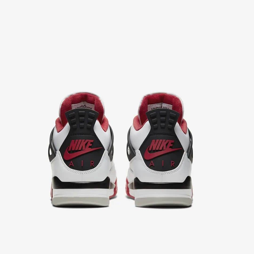 UNITED ARROWS & SONSさんのインスタグラム写真 - (UNITED ARROWS & SONSInstagram)「【 Info 】﻿ ＜ NIKE AIR JORDAN 4 FIRE RED ＞﻿ 1989年2月に誕生して以来、初の元祖カラーの復刻版を11月28日(土) 11:00からユナイテッドアローズ＆サンズ オンラインストアで発売いたします。店舗での発売はございません。ご了承ください。﻿ ﻿ The first reprint of the original color will be on sale at the UNITED ARROWS & SONS online store from 11:00 on 28th November. It will not be sold in stores. Please note.  #nike #AirJordan4 #UnitedArrowsAndSons」11月27日 16時07分 - unitedarrowsandsons
