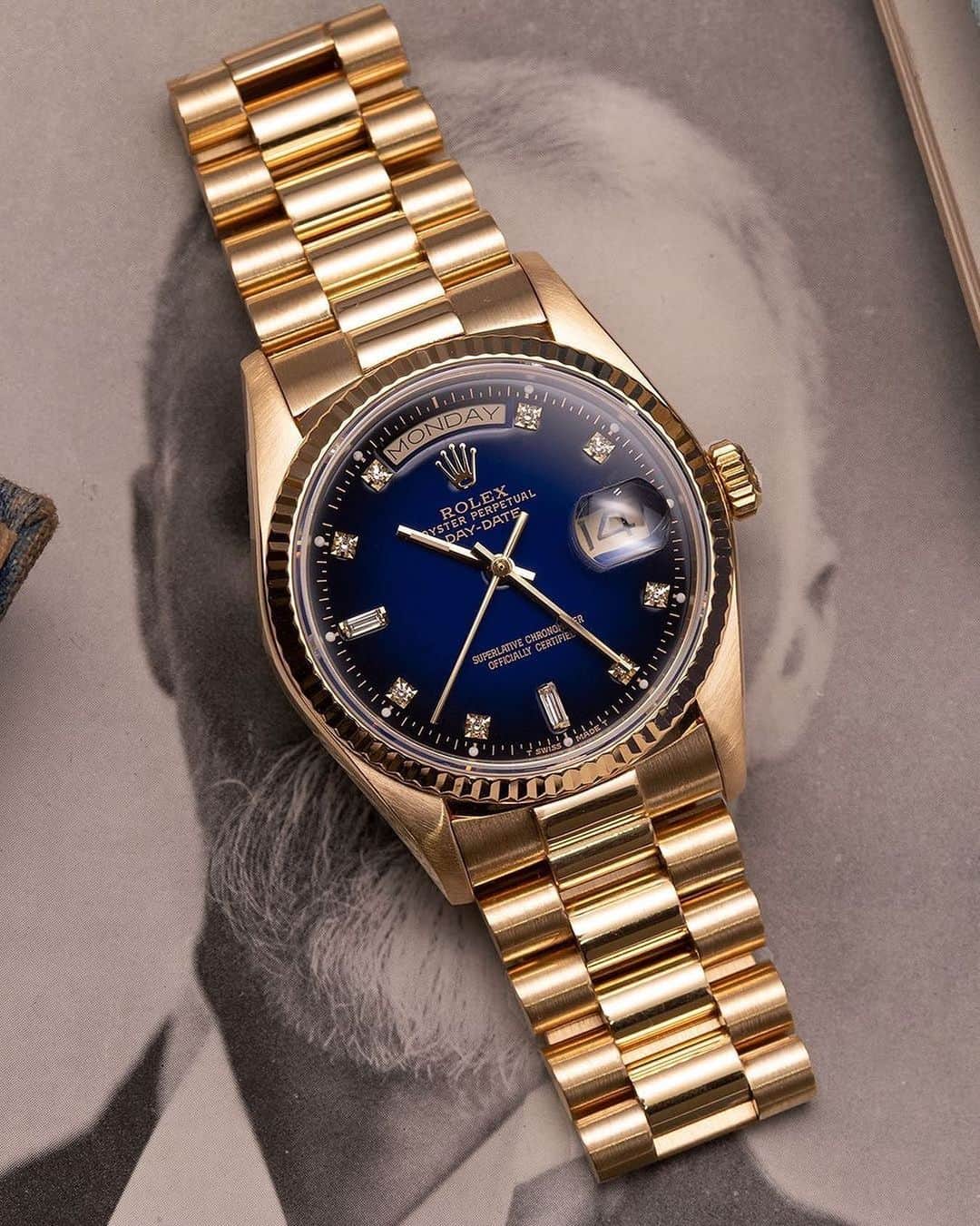 Daily Watchさんのインスタグラム写真 - (Daily WatchInstagram)「Rolex Day-Date in yellow gold with stunning blue vignette diamond dial 🤩 Photo by @watchesofwales」11月27日 16時30分 - dailywatch
