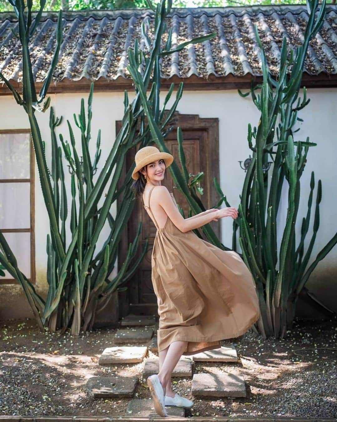 マイ・ダーウィカーのインスタグラム：「💚🌵 #ดาวินักท่องเที่ยว」