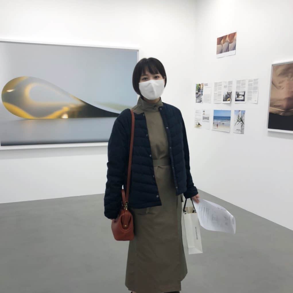永尾亜子のインスタグラム：「ヴォルフガング・ティルマンスの写真展に行ってきました。映像作品が特に良かったです🖼」