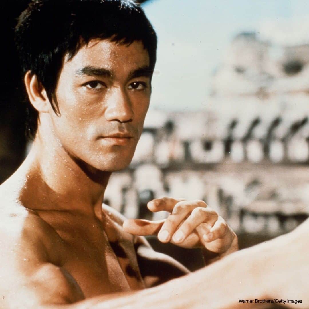 ABC Newsさんのインスタグラム写真 - (ABC NewsInstagram)「ON THIS DAY: Actor and martial arts legend Bruce Lee was born in 1940. #brucelee」11月27日 17時00分 - abcnews