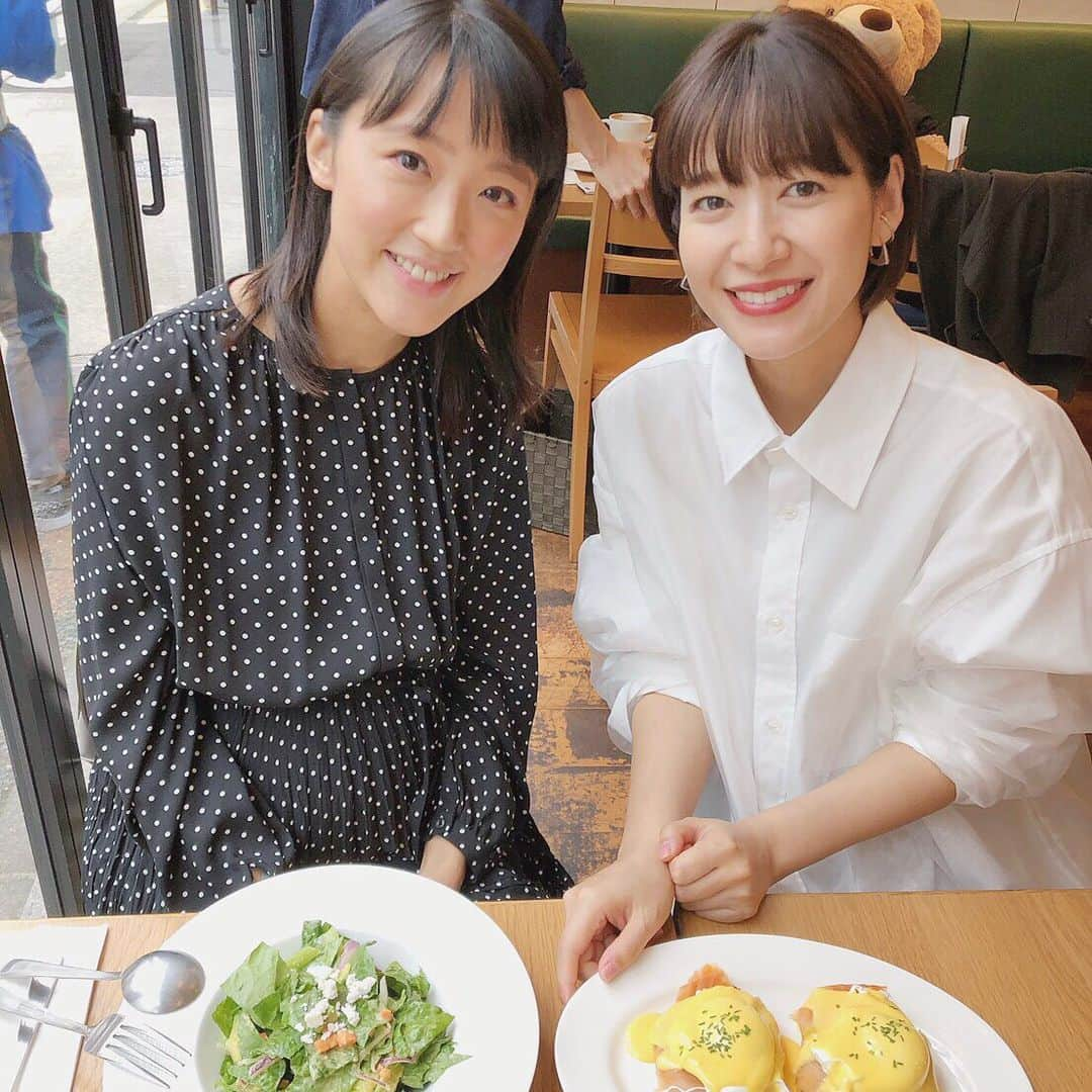 吉田明世さんのインスタグラム写真 - (吉田明世Instagram)「ちょっと前ですが、小熊美香さんと竹内由恵さんと…♡ 由恵さんとは、出産予定日も近く、事務所も同じというご縁でいつかゆっくりお話がしたいと思っていたのですが、小熊さんのおかげで念願叶ってお会いすることができました♡  大好きな先輩方との幸せすぎる時間はあっという間に過ぎてしまいました🥺 小熊さん、由恵さん、ありがとうございました😊✨」11月27日 17時13分 - akiyo0414