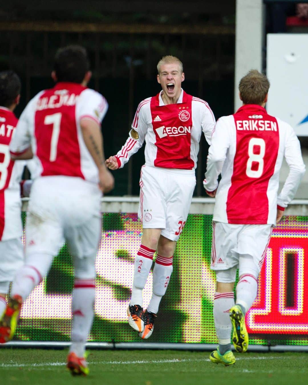 アヤックス・アムステルダムさんのインスタグラム写真 - (アヤックス・アムステルダムInstagram)「Scoring on your @Eredivisie debut... 🥰 @DavyKlaassen #OnThisDay • 𝟮𝟬𝟭𝟭」11月27日 17時38分 - afcajax