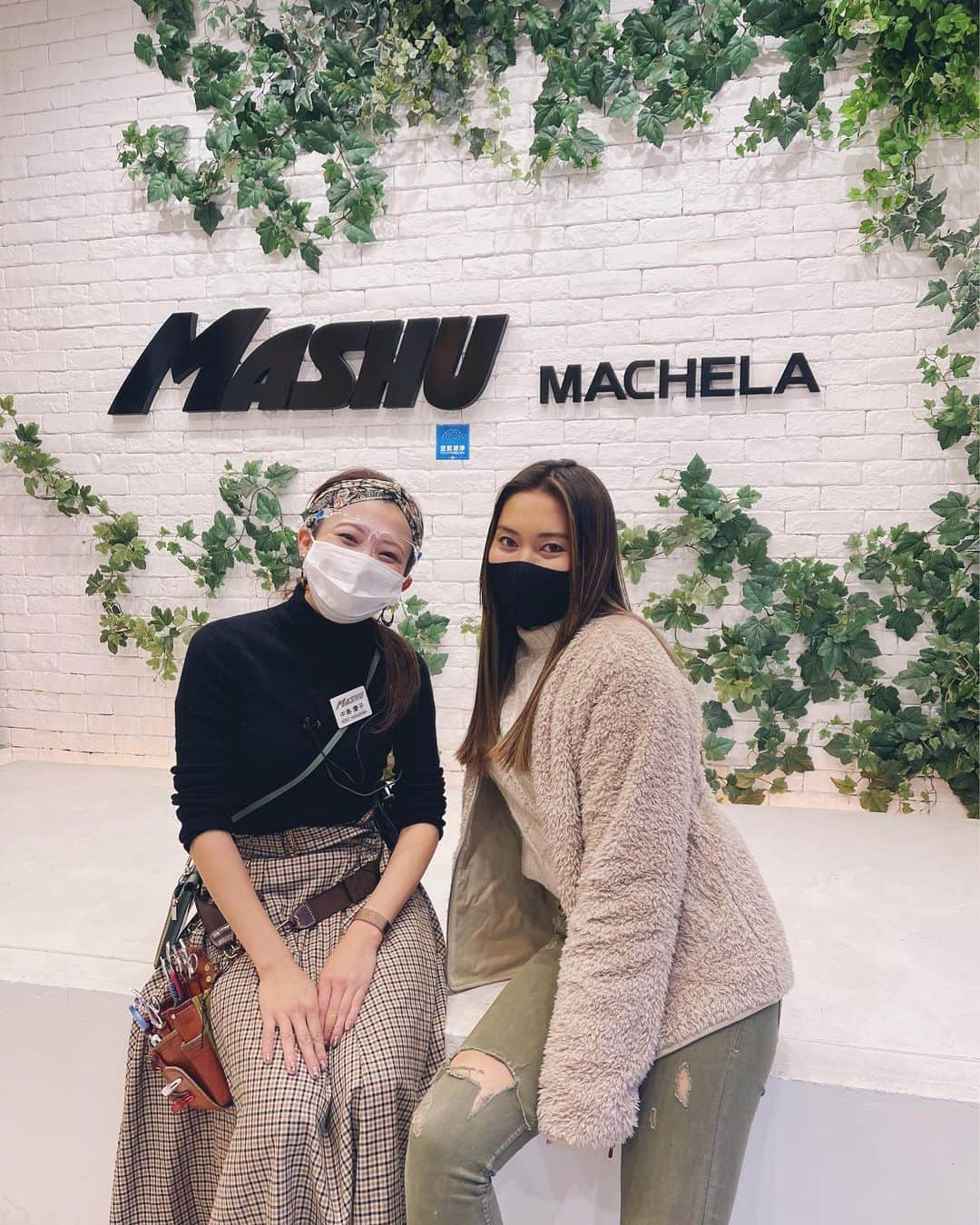 野呂玲花さんのインスタグラム写真 - (野呂玲花Instagram)「MASHU小阪店 @machela.mashu に行ってきました！ 1ヶ月前にカットしてもらったので整えて貰う感じと、トリートメントをしてもらいました！ スワイプしてサラサラの髪の毛を見て🥰 毎回ビックリするくらいサラサラにしてくれる！ 物心ついた頃からずっと通ってる美容室なんです！ 是非関西にいらした時にMASHUに行ってみてください！ 何店舗もあります！」11月27日 17時40分 - reikanoro