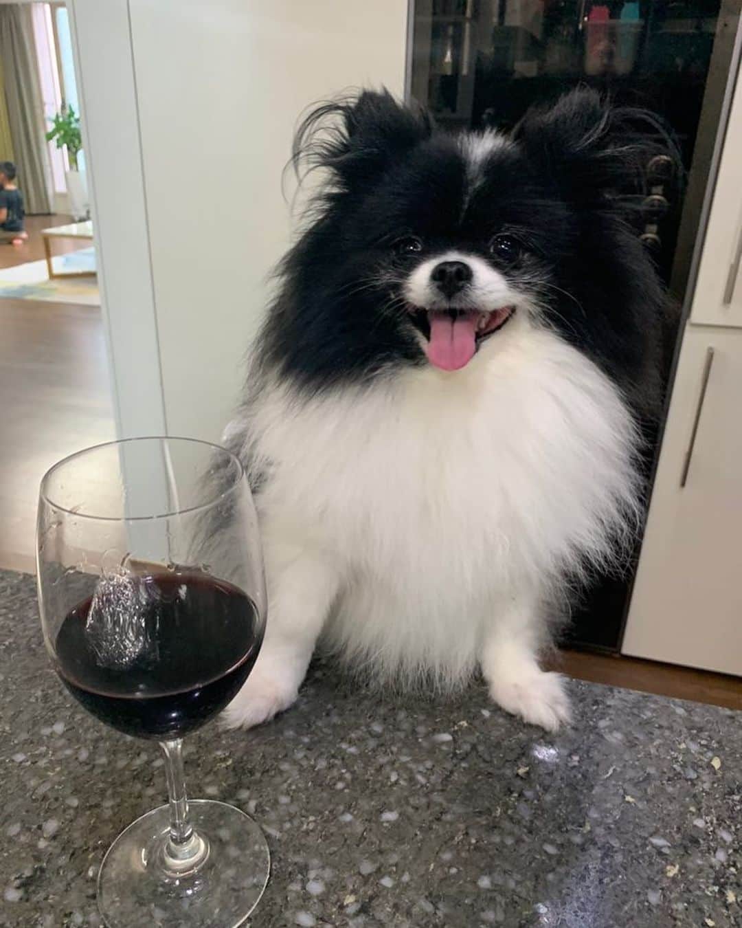 エイリーのインスタグラム：「Happy Thanksgiving!! Cheers!! 건배!!!!!」