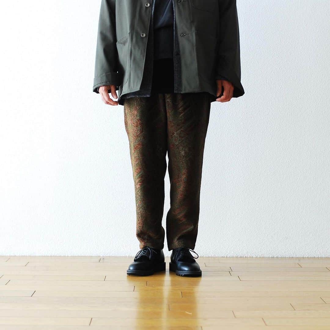 wonder_mountain_irieさんのインスタグラム写真 - (wonder_mountain_irieInstagram)「［#10倍ポイント開催中！］ Engineered Garments / エンジニアードガーメンツ "Carlyle Pant - Chenille" ¥51,700- _ 〈online store / @digital_mountain〉 https://www.digital-mountain.net/shopdetail/000000012492/ _ 【オンラインストア#DigitalMountain へのご注文】 *24時間受付 *15時までのご注文で即日発送 *1万円以上ご購入で送料無料 tel：084-973-8204 _ We can send your order overseas. Accepted payment method is by PayPal or credit card only. (AMEX is not accepted)  Ordering procedure details can be found here. >>http://www.digital-mountain.net/html/page56.html _ #EngineeredGarments #NEPENTHES #エンジニアードガーメンツ #ネペンテス _ 本店：#WonderMountain  blog>> http://wm.digital-mountain.info _ 〒720-0044  広島県福山市笠岡町4-18  JR 「#福山駅」より徒歩10分 #ワンダーマウンテン #japan #hiroshima #福山 #福山市 #尾道 #倉敷 #鞆の浦 近く _ 系列店：@hacbywondermountain _」11月27日 17時55分 - wonder_mountain_