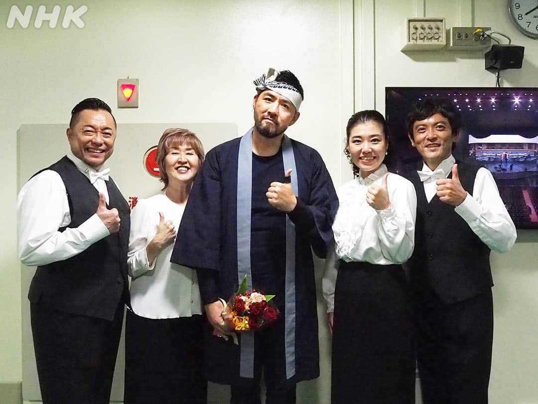 NHK 連続テレビ小説「エール」のインスタグラム：「#イヨマンテの夜 を迫力たっぷりに歌った吉原さん😳🎤  コーラスを務めたBREEZEのみなさんと📷✨ ドラマの撮影中は、二階堂さんの歌唱指導も担当していました👏   #朝ドラエール #エールコンサート #二階堂ふみ #吉原光夫 #BREEZE」