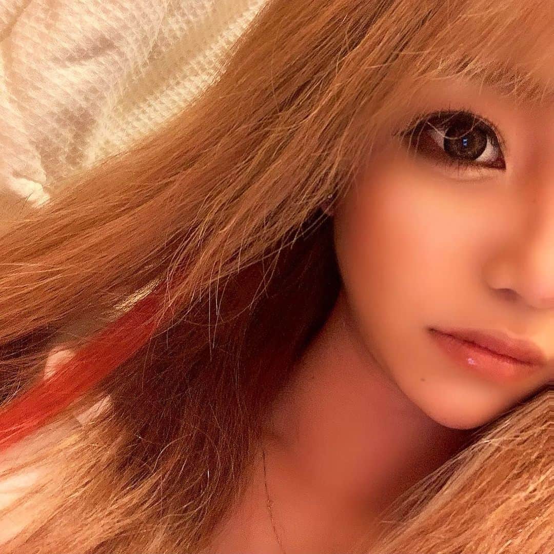 MII MAMAのインスタグラム：「. . . まつえくふっかつ♥️ ------------------------------------------ 🔎White Style mi mama 良かったらチャンネル登録お願いします🙇🏽‍♀️ #YouTube#ユーチューバー#主婦ユーチューバー#MIIMAMA##チャンネル登録お願いします#2児ママ#年子ママ#ホワイトインテリア#モノトーンインテリア#シンプルな暮らし#収納#ホワイト収納#イチナナ#イチナナライバー#専属ライバー#主婦ライバー」