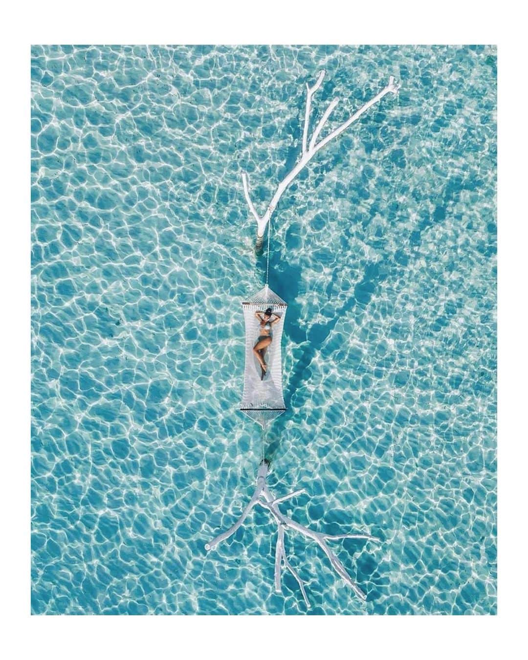 ジュリアナ・パエスのインスタグラム：「💙」