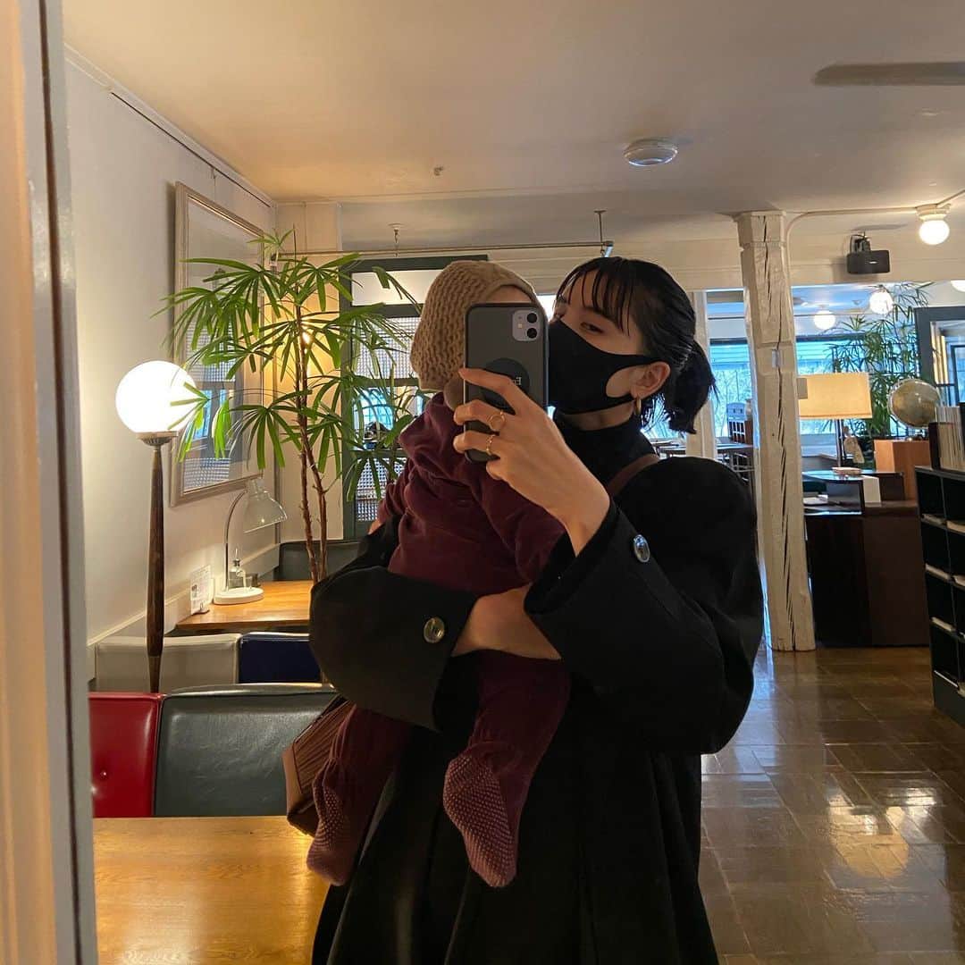 ラブリのインスタグラム：「８キロのサツマイモちゃん❤️🍠  服は @lovedbabyjapan 帽子 @suessbaby」