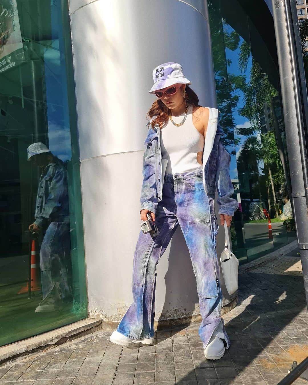 Araya Alberta Hargateさんのインスタグラム写真 - (Araya Alberta HargateInstagram)「Off-White™ WATERCOLOR collection. @off___white___bangkok #offwhitebangkok」11月27日 19時01分 - chomismaterialgirl